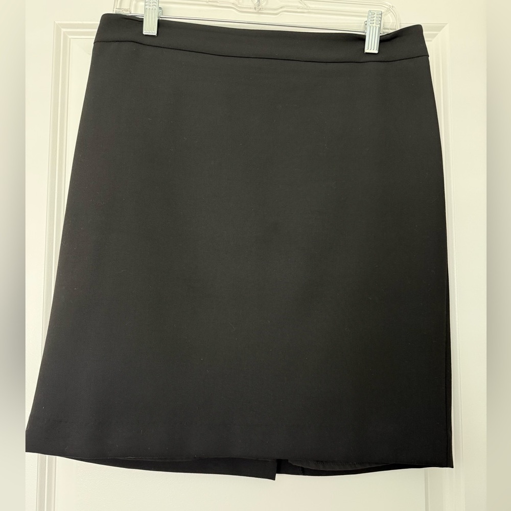 LOFT Black Straight Pencil Skirt